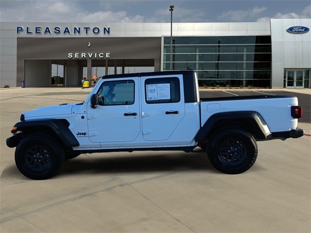 2025 Jeep Gladiator Sport photo 2