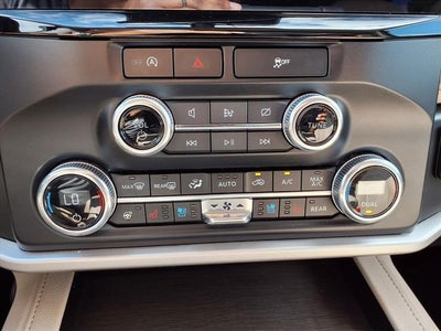 2024 Ford Expedition Base