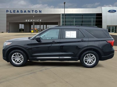 2025 Ford Explorer Base