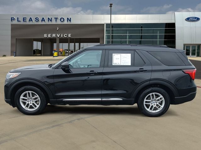 2025 Ford Explorer Base