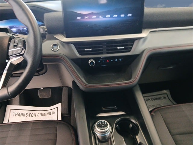 2025 Ford Explorer Base