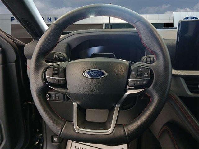 2025 Ford Explorer Base