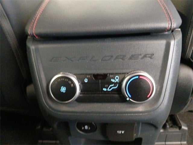 2025 Ford Explorer Base