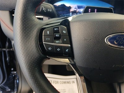 2025 Ford Explorer Base