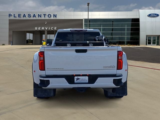 2023 Chevrolet Silverado 3500HD High Country