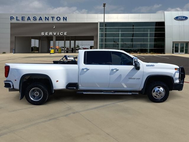 2023 Chevrolet Silverado 3500HD High Country