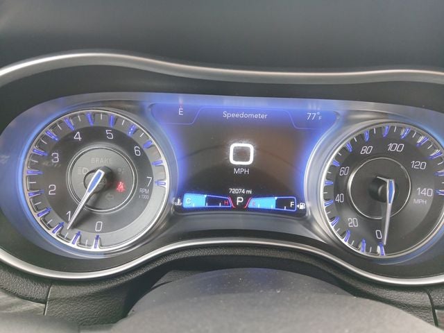 2022 Chrysler 300 Touring L