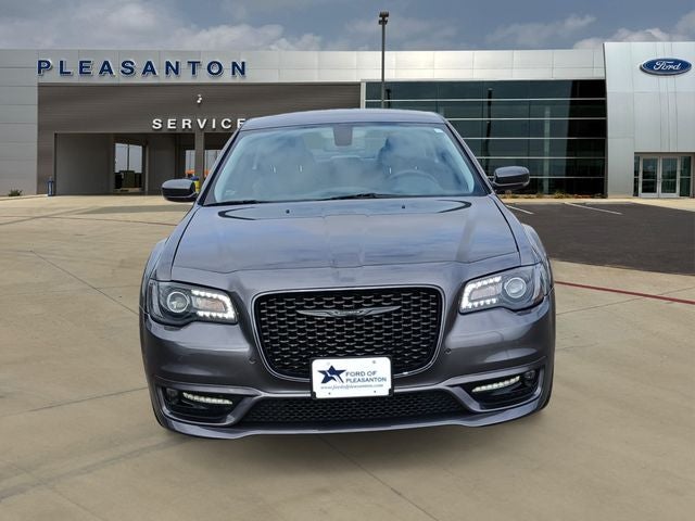 2022 Chrysler 300 Touring L