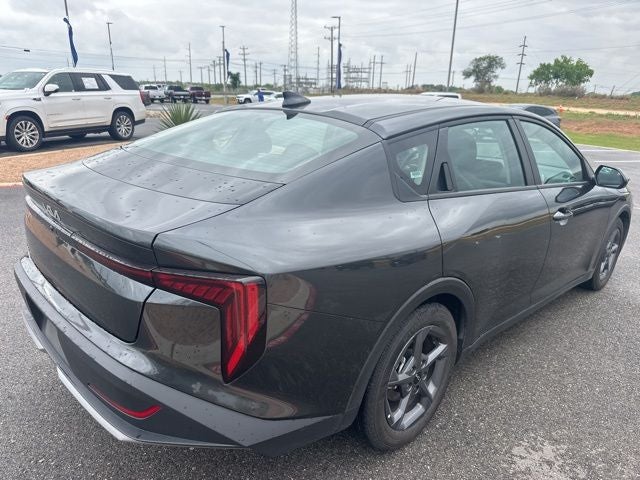 2025 Kia K4 Base