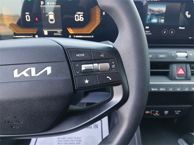 2025 Kia K4 Base