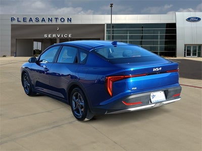 2025 Kia K4 Base