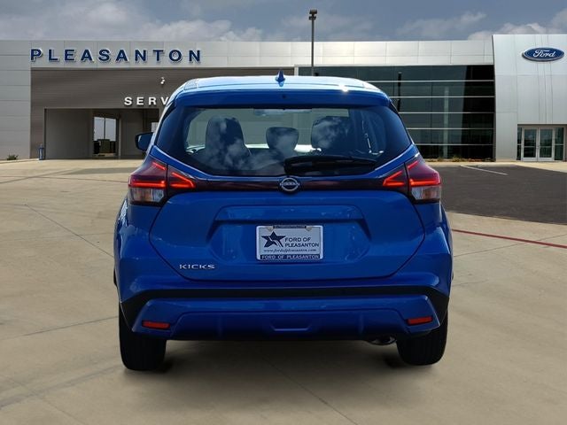 2024 Nissan Kicks S