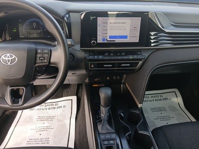 2025 Toyota Camry LE