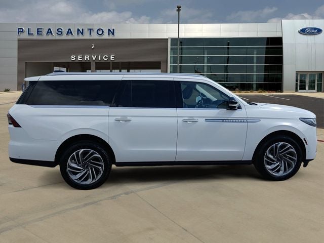 2025 Lincoln Navigator L L Reserve