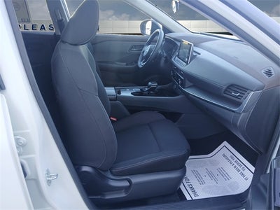 2023 Nissan Rogue Base