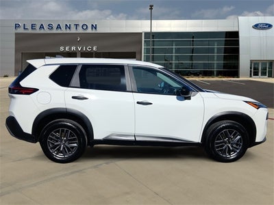 2023 Nissan Rogue Base