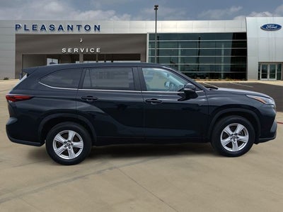 2024 Toyota Highlander LE