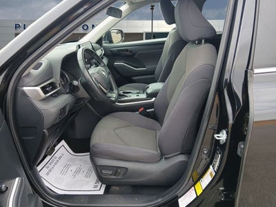 2024 Toyota Highlander LE