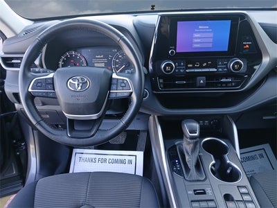 2024 Toyota Highlander LE