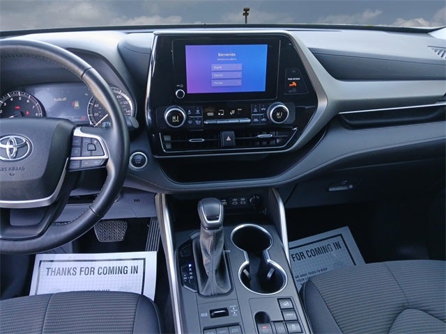 2024 Toyota Highlander LE