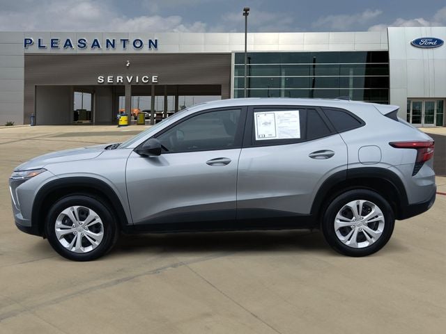 2025 Chevrolet Trax LS