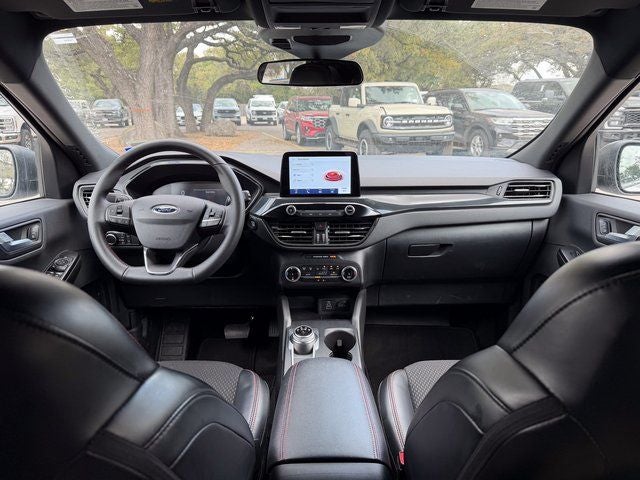 2025 Ford Escape Base