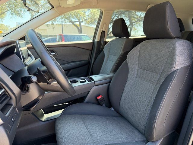 2023 Nissan Rogue Base