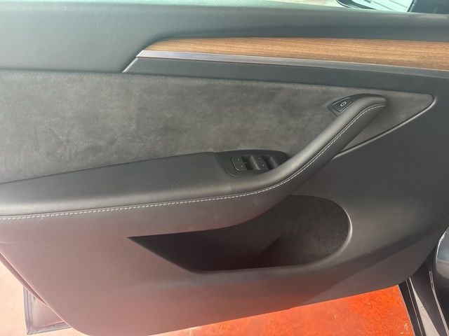 2024 Tesla Model Y Base