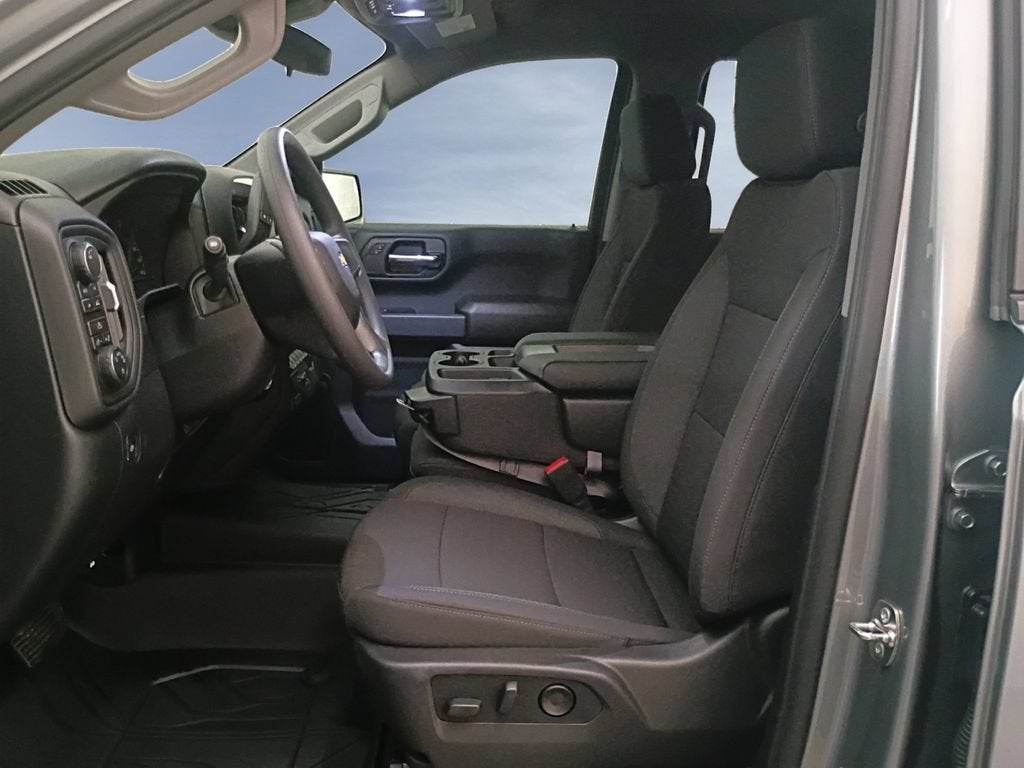 2026 Chevrolet Silverado 1500 Custom - Photo 9