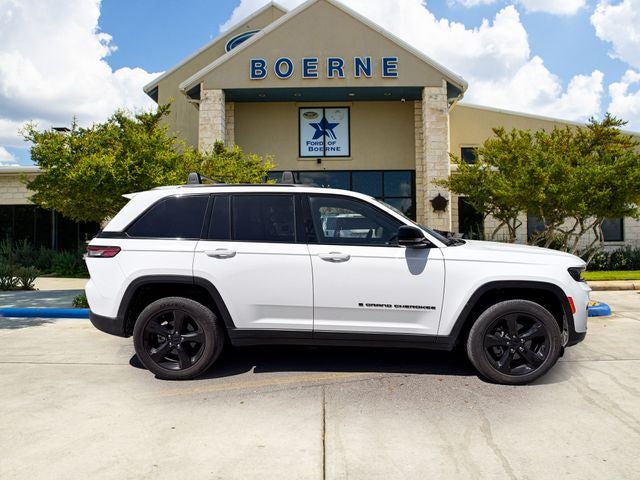 2023 Jeep Grand Cherokee Laredo