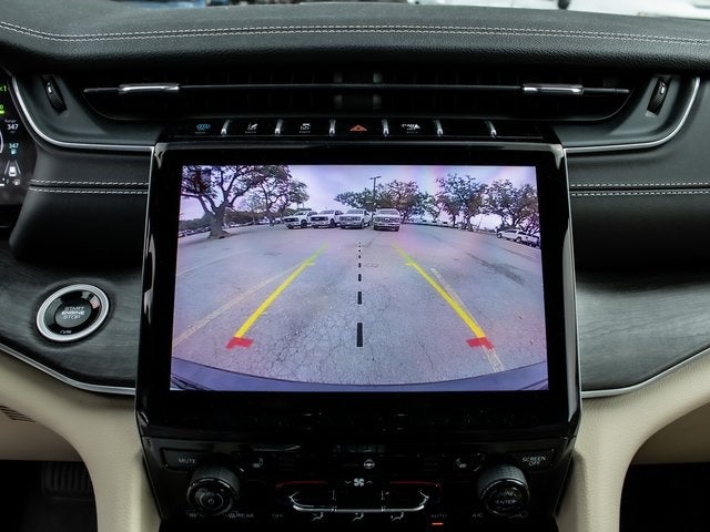 2024 Jeep Grand Cherokee Base