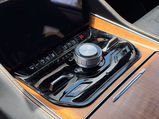 2023 Jeep Grand Wagoneer L Series III