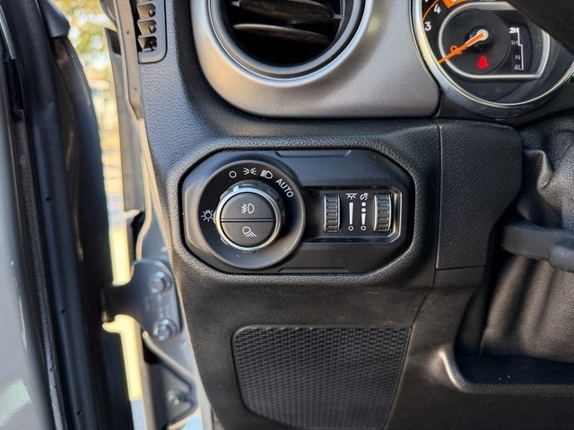 2021 Jeep Gladiator Willys