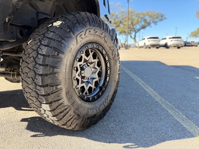 2021 Jeep Gladiator Willys
