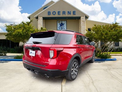2022 Ford Explorer ST-Line