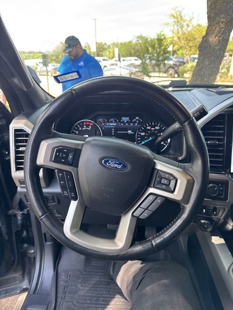 2022 Ford F-250SD Lariat