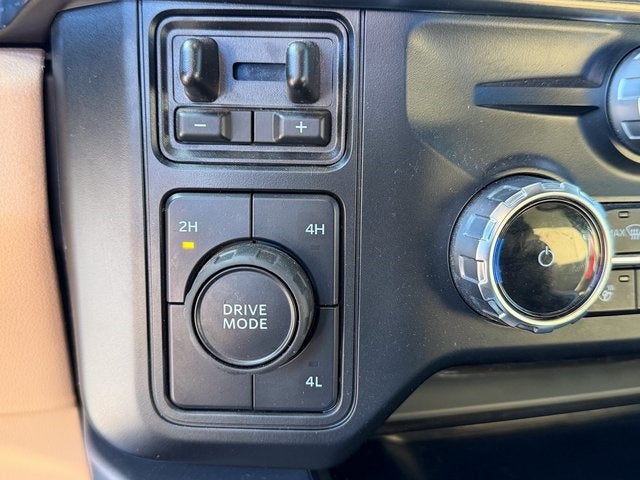 2025 Ford F-350SD Lariat Super Duty