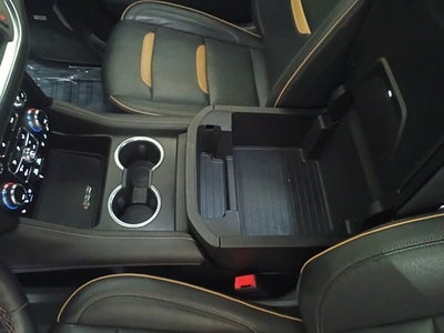 2023 GMC Yukon XL AT4