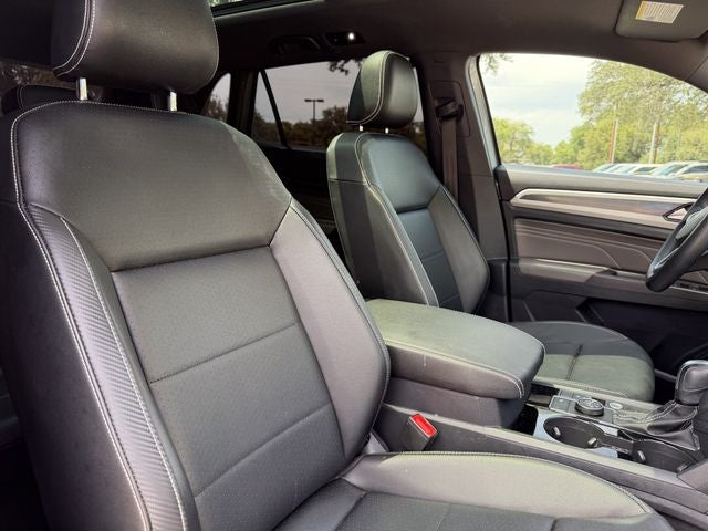 2023 Volkswagen Atlas Cross Sport 3.6 V6 SEL R-Line Black