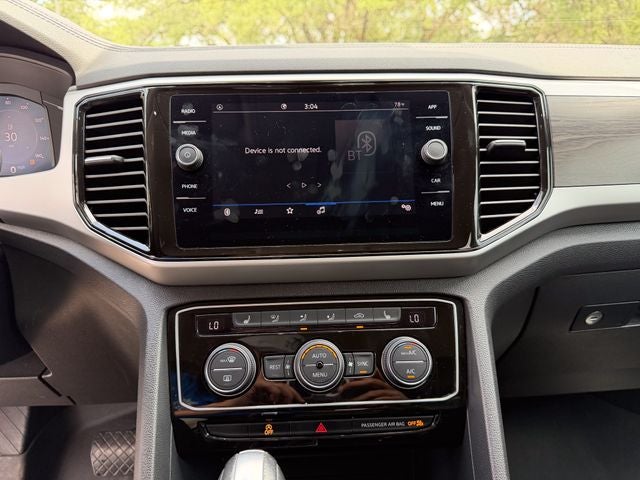 2023 Volkswagen Atlas 2.0T SE w/ Technology