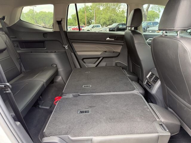 2023 Volkswagen Atlas 2.0T SE w/ Technology