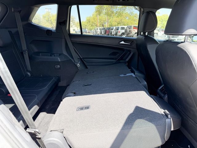 2021 Volkswagen Tiguan 2.0T SE R-Line Black