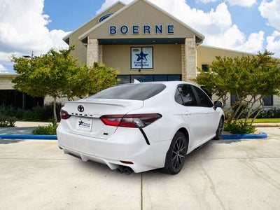 2024 Toyota Camry SE