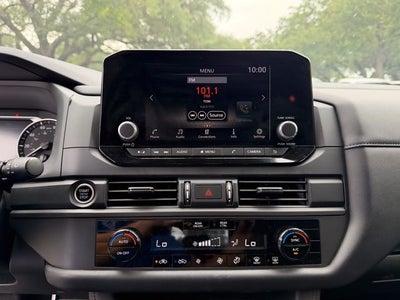 2024 Nissan Pathfinder S