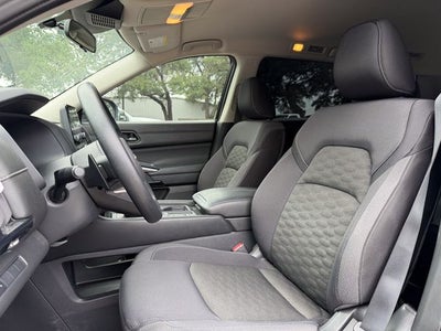 2024 Nissan Pathfinder S