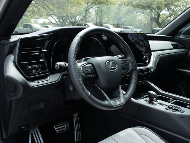 2025 Lexus TX F SPORT Handling