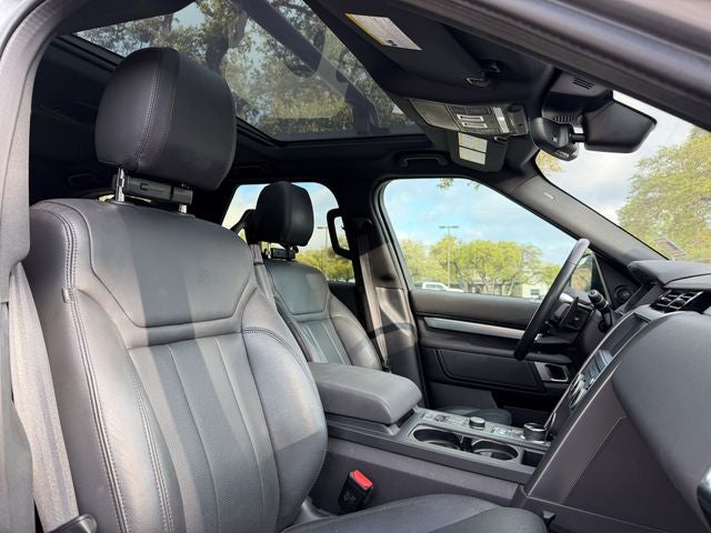 2020 Land Rover Discovery Landmark