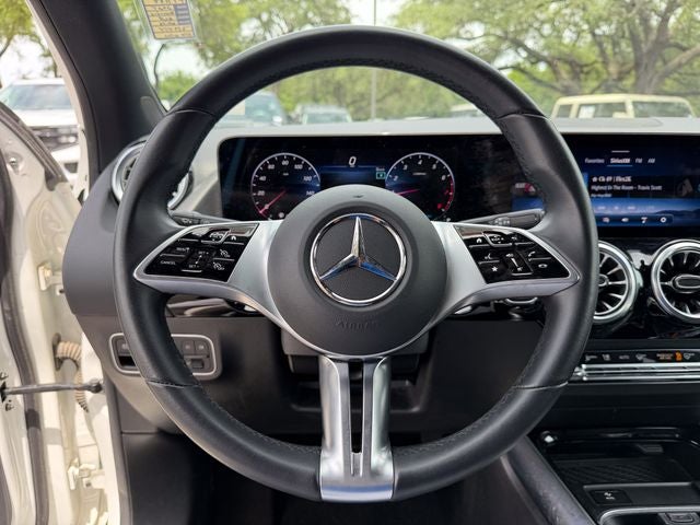 2025 Mercedes-Benz GLA Base