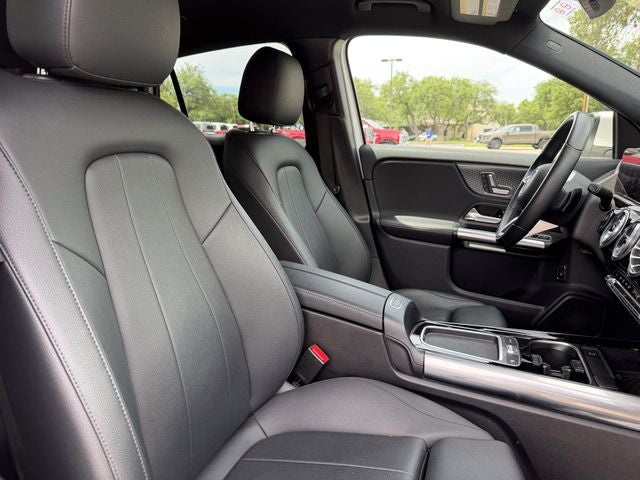 2025 Mercedes-Benz GLA Base