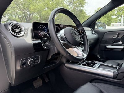 2025 Mercedes-Benz GLA Base